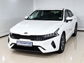 2021 Kia K5 III, белый