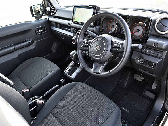 2023 Suzuki Jimny Kei car IV, чёрный, 1670000 рублей - вид 3