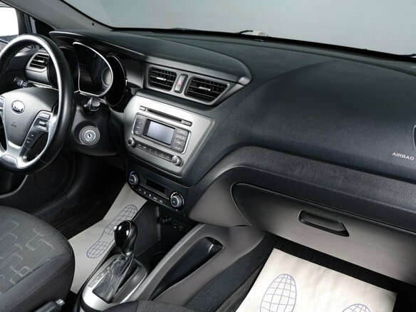 2016 Kia Rio III Рестайлинг, чёрный - вид 9