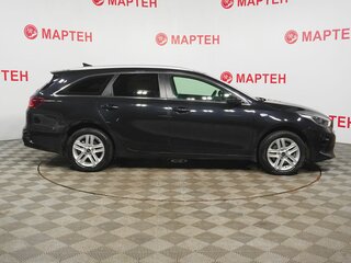 2021 Kia Ceed III, чёрный, 2031000 рублей, вид 4