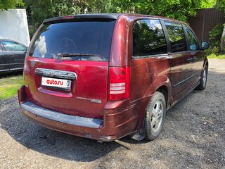 2007 Chrysler Town & Country V, красный, 730000 рублей, вид 5