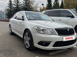 2010 Skoda Octavia RS II Рестайлинг, белый, 1030000 рублей, вид 3