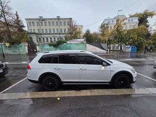 2016 Volkswagen Golf Alltrack VII, белый, 1550000 рублей, вид 1