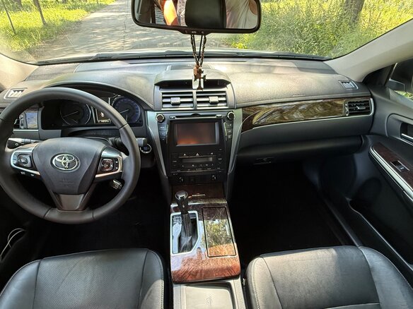2016 Toyota Camry VII (XV50) Рестайлинг, белый, 2250000 рублей - вид 11