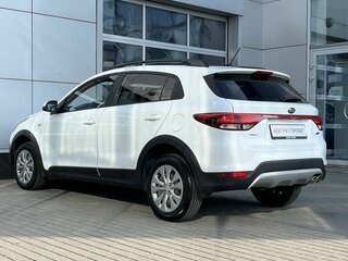 2019 Kia Rio X-Line IV, белый, 1550000 рублей, вид 5