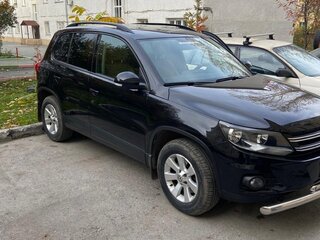 2013 Volkswagen Tiguan I Рестайлинг, чёрный, 1700000 рублей, вид 1
