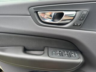 2020 Volvo XC60 II, бежевый, 4190000 рублей, вид 5