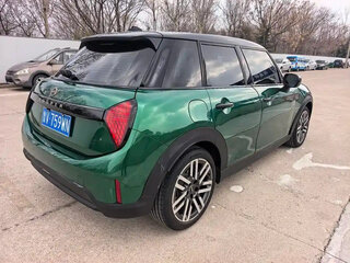 2025 Mini Hatch C IV (F65/F66/J01), зелёный, 2849111 рублей, вид 4