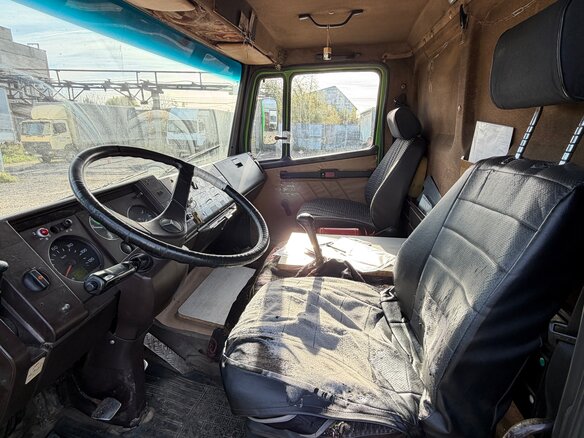 1994 Mercedes-Benz 814, зелёный, 649999 рублей - вид 10