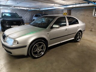 2003 Skoda Octavia I (A4) Рестайлинг, серый, 570000 рублей, вид 3