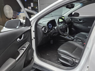 2022 Hyundai Kona I Рестайлинг, белый, 1831500 рублей, вид 5
