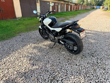 2012 Suzuki SFV 650 Gladius, чёрный, 450000 рублей, вид 3