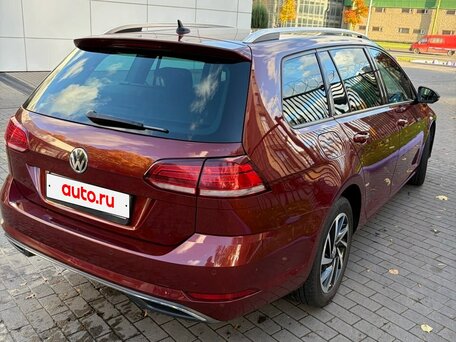2019 Volkswagen Golf VII Рестайлинг, красный, 2200000 рублей, вид 4