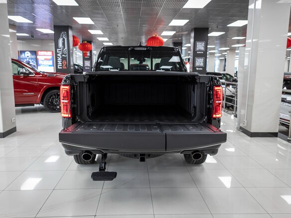 2026 Ram 1500 Crew Cab eTorque V Рестайлинг, чёрный, 11300000 рублей - вид 8