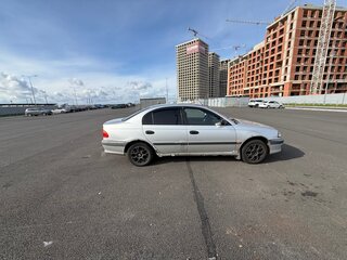 2000 Toyota Avensis I, серебристый, 200000 рублей, вид 2
