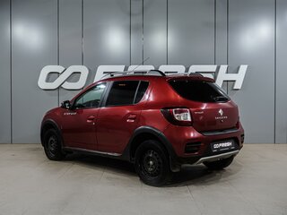 2015 Renault Sandero Stepway II, красный, 849000 рублей, вид 2