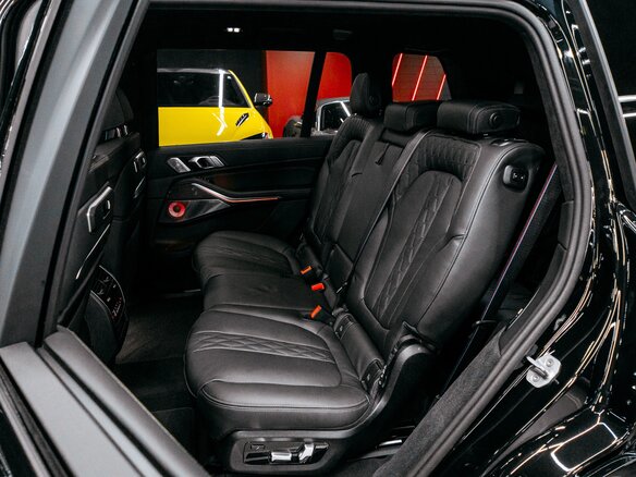 2026 BMW X7 40d I (G07) Рестайлинг, чёрный, 18300000 рублей - вид 20