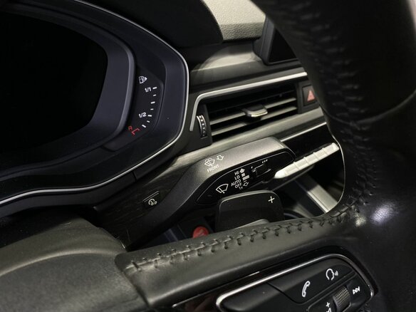 2015 Audi A4 V (B9), чёрный - вид 13