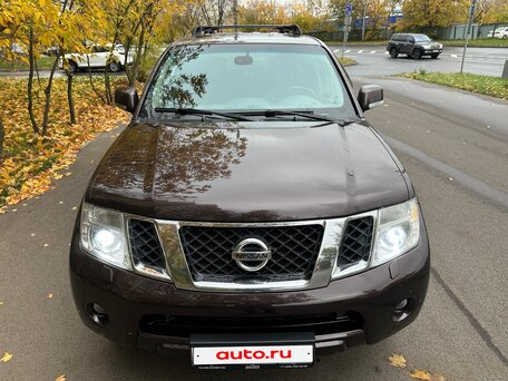 2010 Nissan Pathfinder III Рестайлинг, коричневый, 1765000 рублей, вид 3