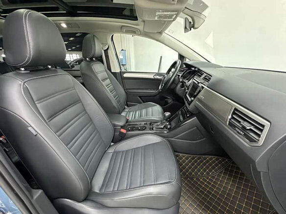 2023 Volkswagen Touran L II, серый - вид 10