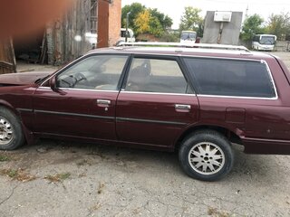 1988 Toyota Camry II (V20), красный, 350000 рублей, вид 4