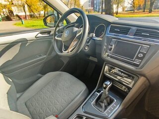 2022 Volkswagen Tiguan II Рестайлинг, серый, 2650000 рублей, вид 5
