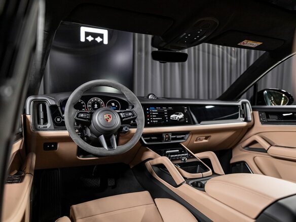 2026 Porsche Cayenne Coupé III Рестайлинг, чёрный, 22795200 рублей - вид 2