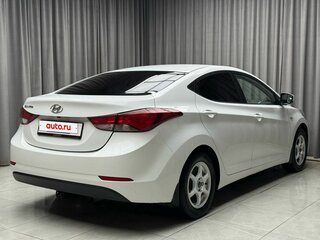 2014 Hyundai Elantra V (MD) Рестайлинг, белый, 999000 рублей, вид 4