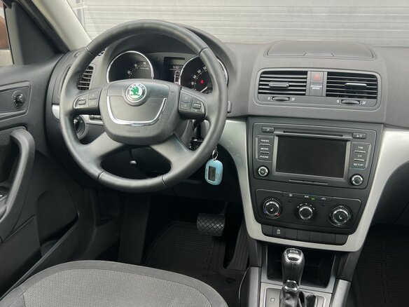 2013 Skoda Yeti I, оранжевый, 840000 рублей - вид 14