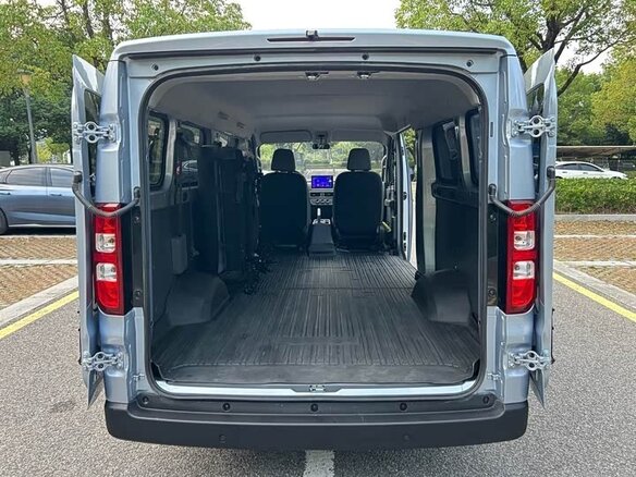 2026 Wuling Yangguang, голубой, 1690000 рублей - вид 12