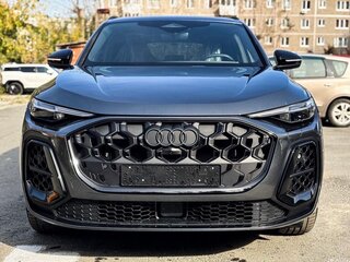 2026 Audi Q5 40 TFSI III (GU), серый, 5750070 рублей, вид 3