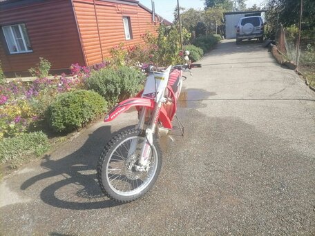 2004 Honda CRF 450R, красный, 280000 рублей, вид 3