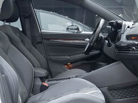 2022 Volkswagen Golf VIII, белый - вид 15