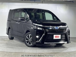 2021 Toyota Voxy III (R80) Рестайлинг, чёрный, 2210002 рублей, вид 3