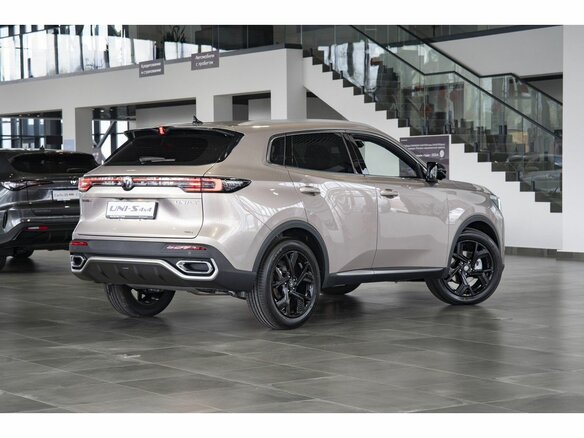 2026 Changan UNI-S I Рестайлинг, золотистый - вид 30