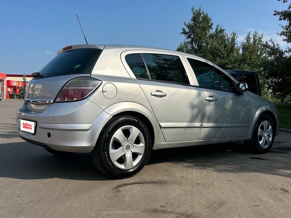 2008 Opel Astra H Рестайлинг, серебристый, 330000 рублей - вид 2