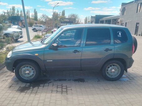 2015 Chevrolet Niva I Рестайлинг, серый, 425000 рублей, вид 5