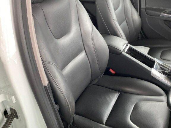 2015 Volvo V60 I Рестайлинг, белый, 1850000 рублей - вид 8