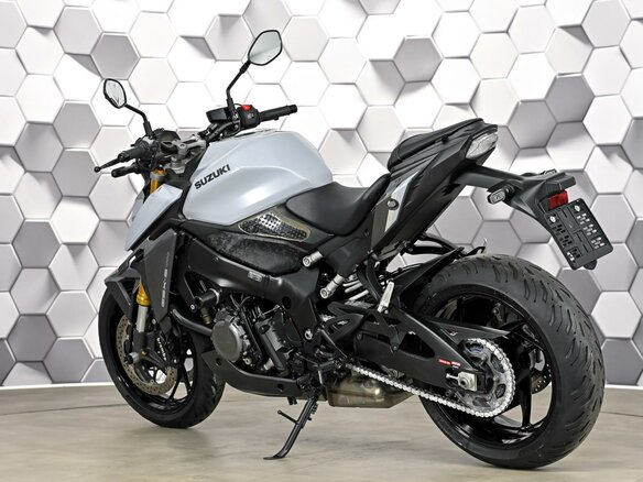 2022 Suzuki GSX-S 1000, серый, 1099000 рублей - вид 7