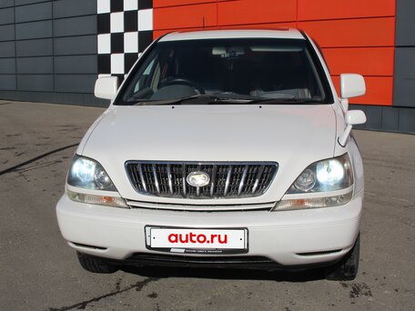 2002 Toyota Harrier I (XU10) Рестайлинг, белый, 820000 рублей, вид 3