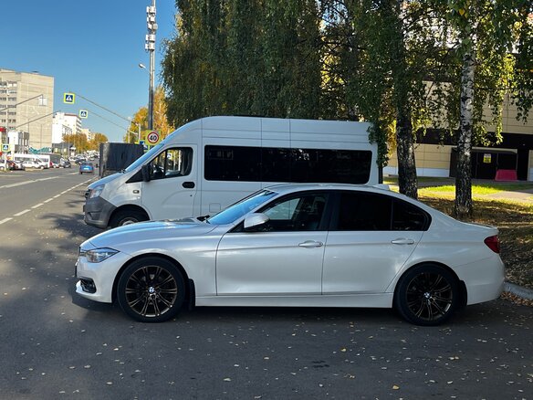 2016 BMW 3 серии 318i VI (F3x) Рестайлинг, белый, 1900000 рублей - вид 4