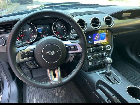 2021 Ford Mustang VI Рестайлинг, серый, 5100000 рублей - вид 9
