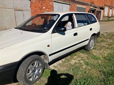 1995 Toyota Caldina I, белый, 290000 рублей, вид 3