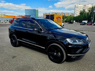 2015 Volkswagen Touareg II Рестайлинг, чёрный, 2900000 рублей, вид 2