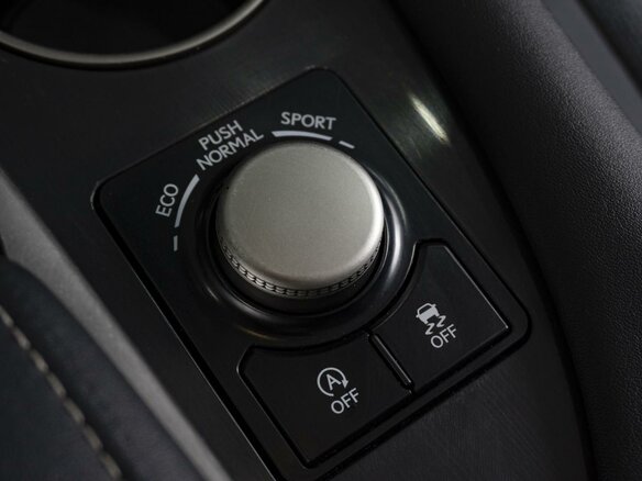 2015 Lexus RX 200t IV, белый, 3498000 рублей - вид 22