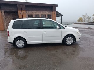 2008 Volkswagen Touran I Рестайлинг, белый, 430000 рублей, вид 4