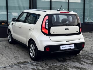 2017 Kia Soul II Рестайлинг, бежевый, 1430000 рублей, вид 3