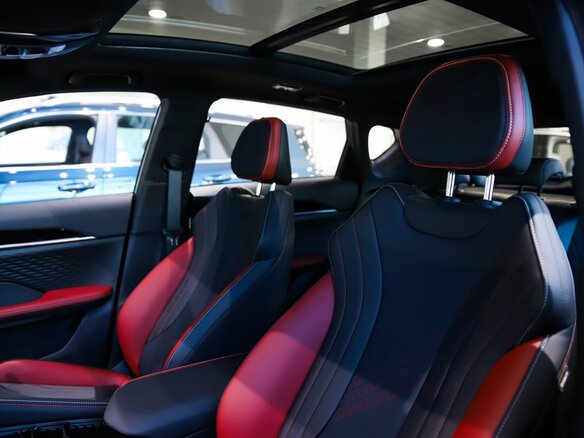 2026 Geely Coolray I Рестайлинг 2, серый, 2964990 рублей - вид 15