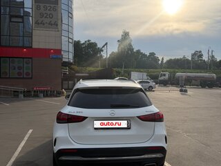 2020 Mercedes-Benz GLA 250 II (H247), белый, 3500000 рублей, вид 3