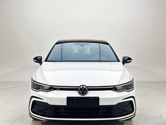 2022 Volkswagen Golf VIII, белый, 1972000 рублей - вид 3